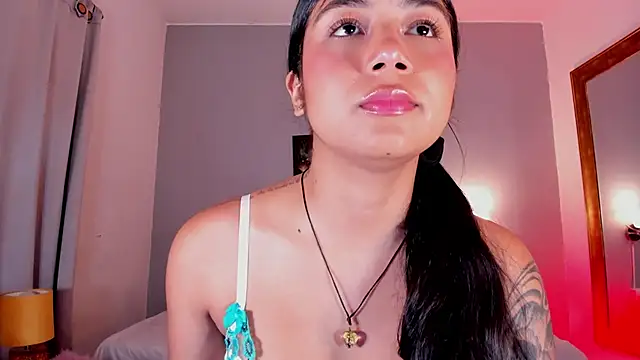 KimTaylorW online show from June 12, 3:03 am