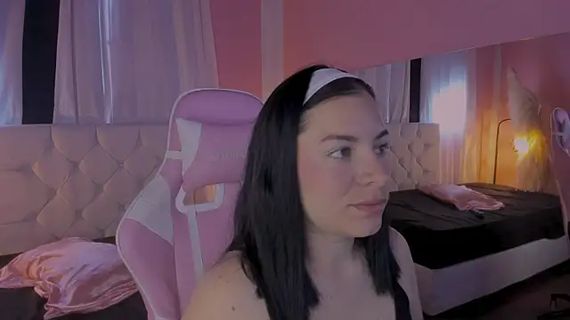 Dollhell online show from May 6, 12:20 pm