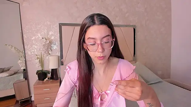 Arii wilde online show from June 16, 12:50 pm