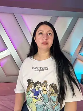 Ashleeyprincess01 online show from August 4, 1:39 pm