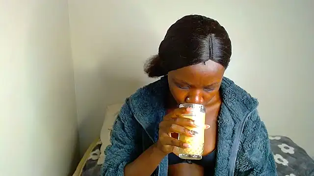 Melanin07 online show from June 11, 2:00 am