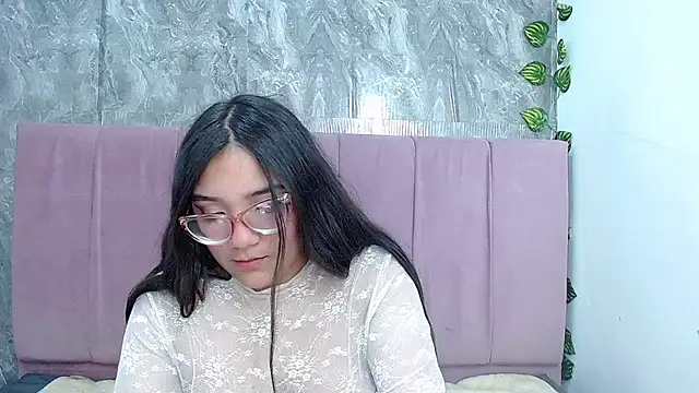 anyela donecm online show from June 23, 8:40 pm