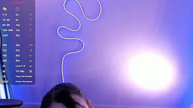 miacapone online show from February 25, 6:06 pm