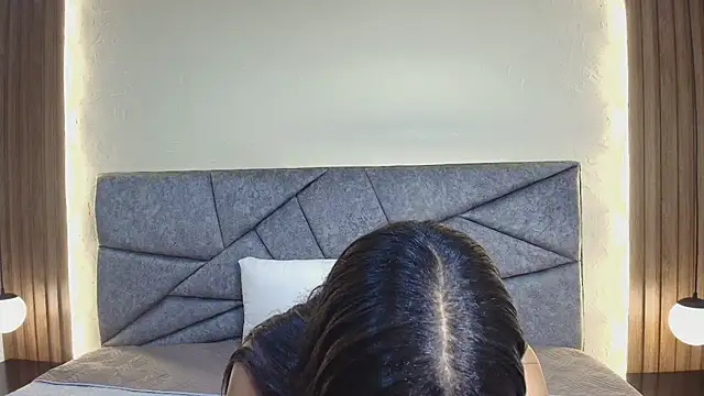ShayMilleer online show from July 12, 11:55 am