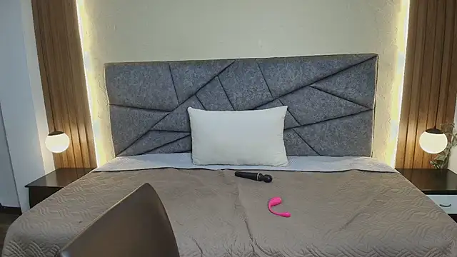 ShayMilleer online show from July 11, 11:54 am
