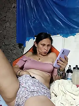 yuliitza4 online show from June 24, 11:26 pm