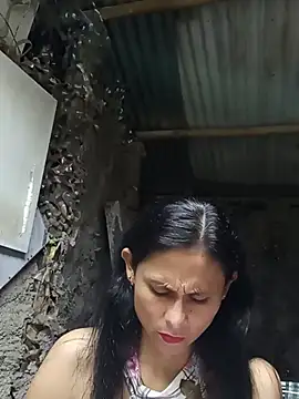 yuliitza4 online show from June 29, 11:48 pm
