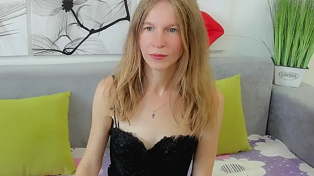Mira XOo online show from July 20, 1:57 pm