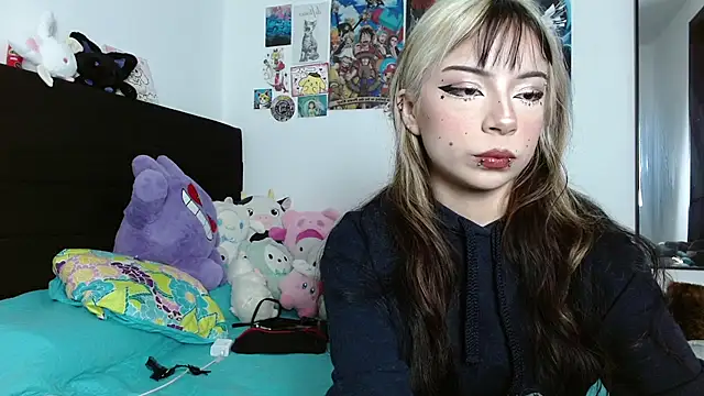 cinnamongirlgm0 online show from March 20, 12:59 am