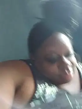 Pinkchocolatebbw online show from May 19, 7:54 pm