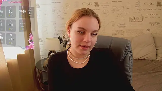 Glow Margo online show from June 18, 1:18 am