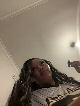 candy-95 online show from May 5, 8:34 pm
