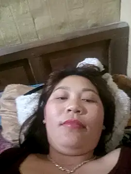 Linhna20 online show from March 13, 7:04 pm