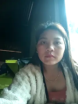 Linhna20 online show from March 17, 8:29 am