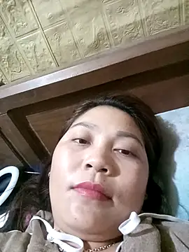 Linhna20 online show from March 15, 3:03 pm