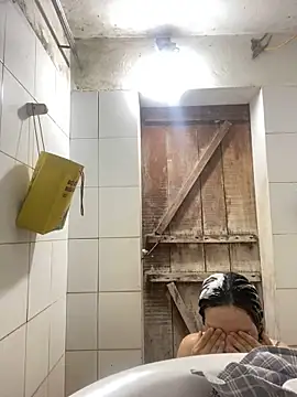 Ivy Trix2 online show from June 12, 4:09 am