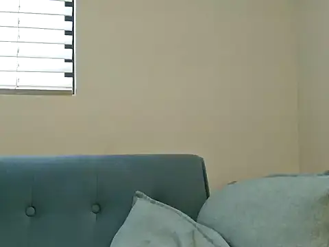 GoddessAlayna online show from May 2, 2:31 pm