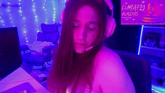 Moongirl117 online show from March 9, 2:48 am