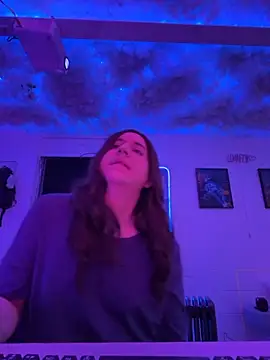 Moongirl117 online show from March 14, 2:23 am