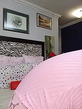 JANIELEE8XXXXX online show from April 21, 11:12 pm