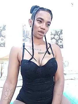 JANIELEE8XXXXX online show from May 4, 11:58 am