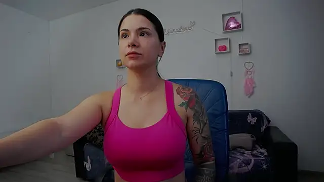 LauraLora3 online show from June 30, 6:35 am