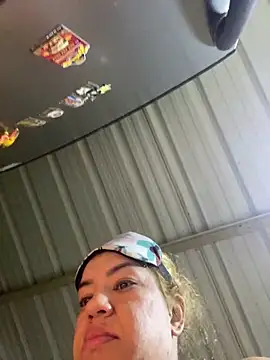 Brenda  222 online show from March 1, 7:13 pm