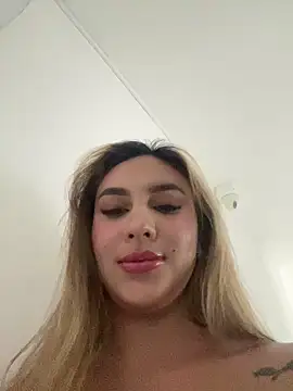 SamanthaVega  online show from June 30, 9:47 pm