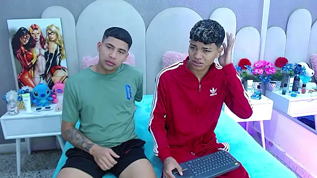 party duo boys online show from March 5, 3:24 am