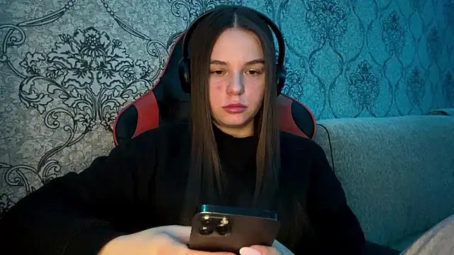 AkikoAnkrom online show from March 10, 8:46 pm