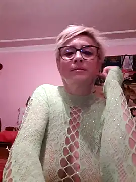 LunaBlaise online show from June 18, 5:51 pm