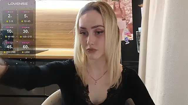 Bella Villen online show from July 31, 1:01 pm