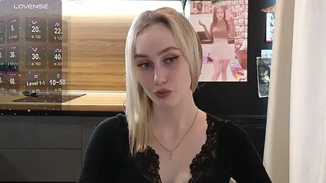 Bella Villen online show from July 17, 11:25 am