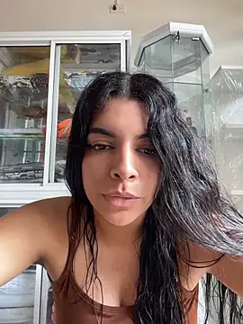 Arianna Moore online show from May 4, 5:06 pm