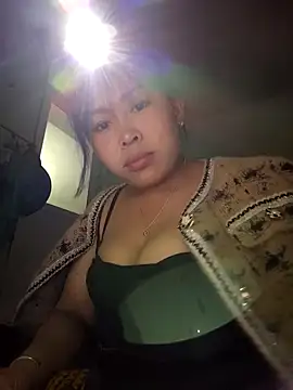 MiuNazz online show from March 10, 2:21 pm