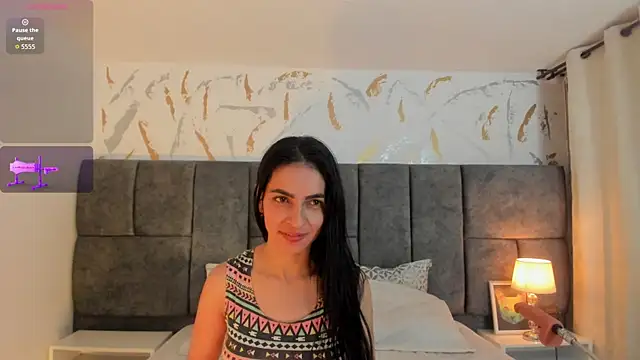 Samantha Velle online show from June 6, 2:01 pm