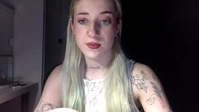 EmmyWet online show from March 29, 4:28 pm