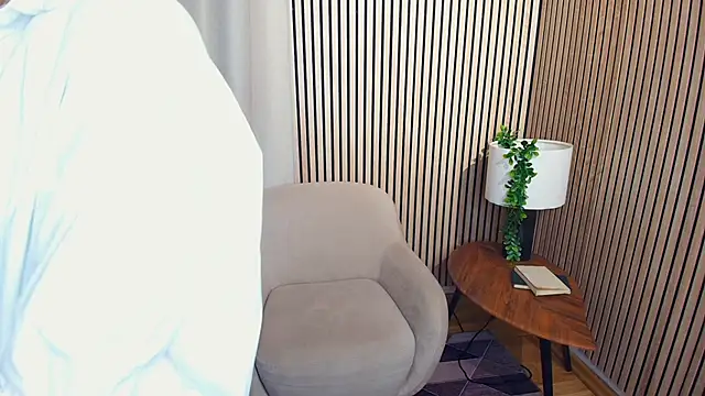 brynnoviedo online show from March 16, 7:34 am