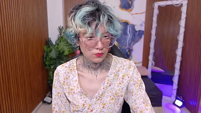 Lyra tay online show from June 11, 7:11 pm