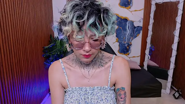 Lyra tay online show from July 17, 7:06 pm