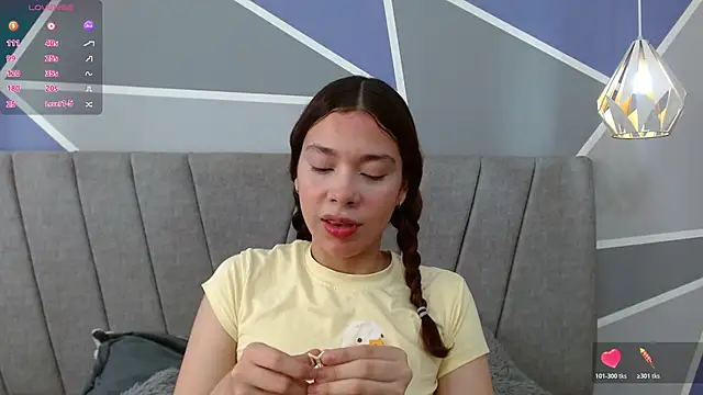 Sweet kitty 05 online show from June 12, 5:43 pm