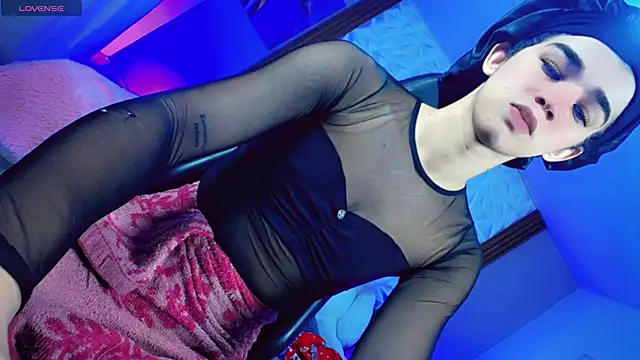 Sophiaa doll  online show from July 14, 6:51 am