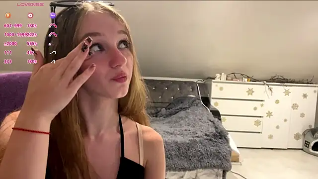 Anika Socutehe online show from July 11, 3:06 am
