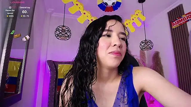Amara Davis1 online show from June 11, 5:04 am