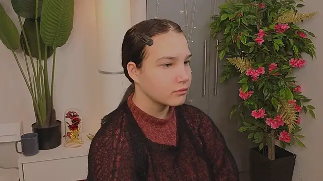 EnidRitzel online show from March 12, 7:38 pm