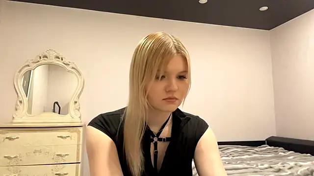 AnnyBany online show from March 15, 5:04 pm