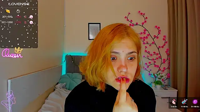 DellaRows online show from April 30, 4:39 am