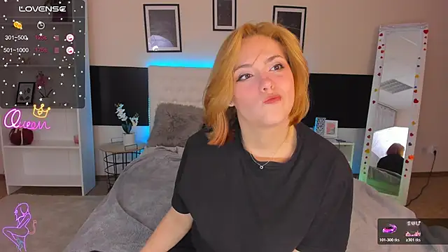 DellaRows online show from April 23, 11:17 am