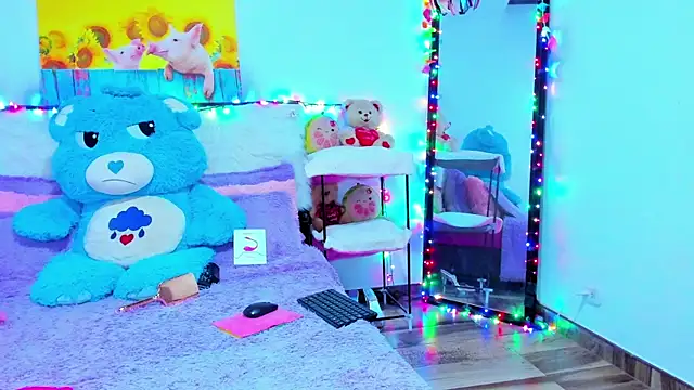 Dulce Fabiana  online show from March 10, 10:58 pm