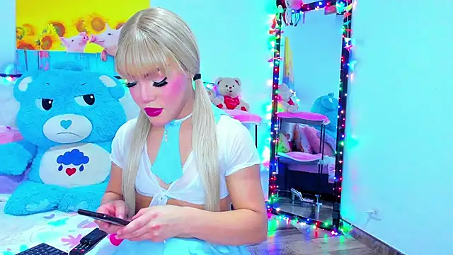 Dulce Fabiana  online show from March 15, 9:06 pm